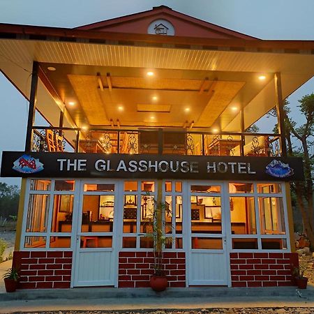 The Glasshouse Hotel Kawasoti 外观 照片