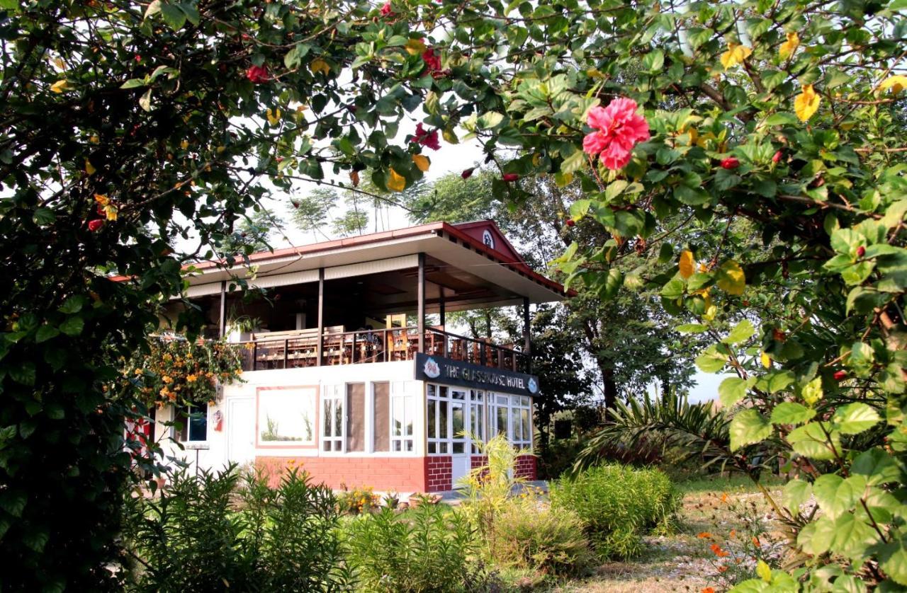 The Glasshouse Hotel Kawasoti 外观 照片